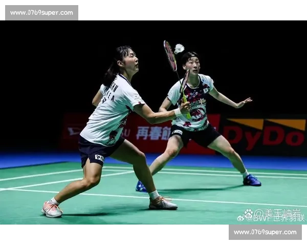 李绍希 白荷娜奶龙舞燃爆赛场！这波操作必须给满分！