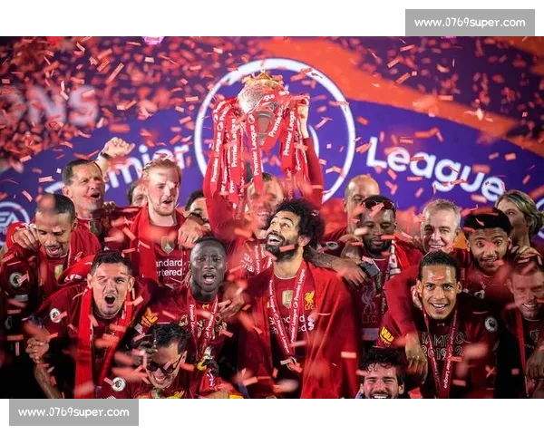 英超烧钱 23 亿创纪录，德甲反赚 1.36 亿：两种模式的碰撞