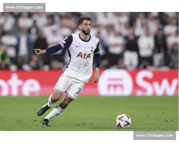 弗兰克：帕利尼亚与本坦库尔完美互补，热刺捡漏拜仁强援